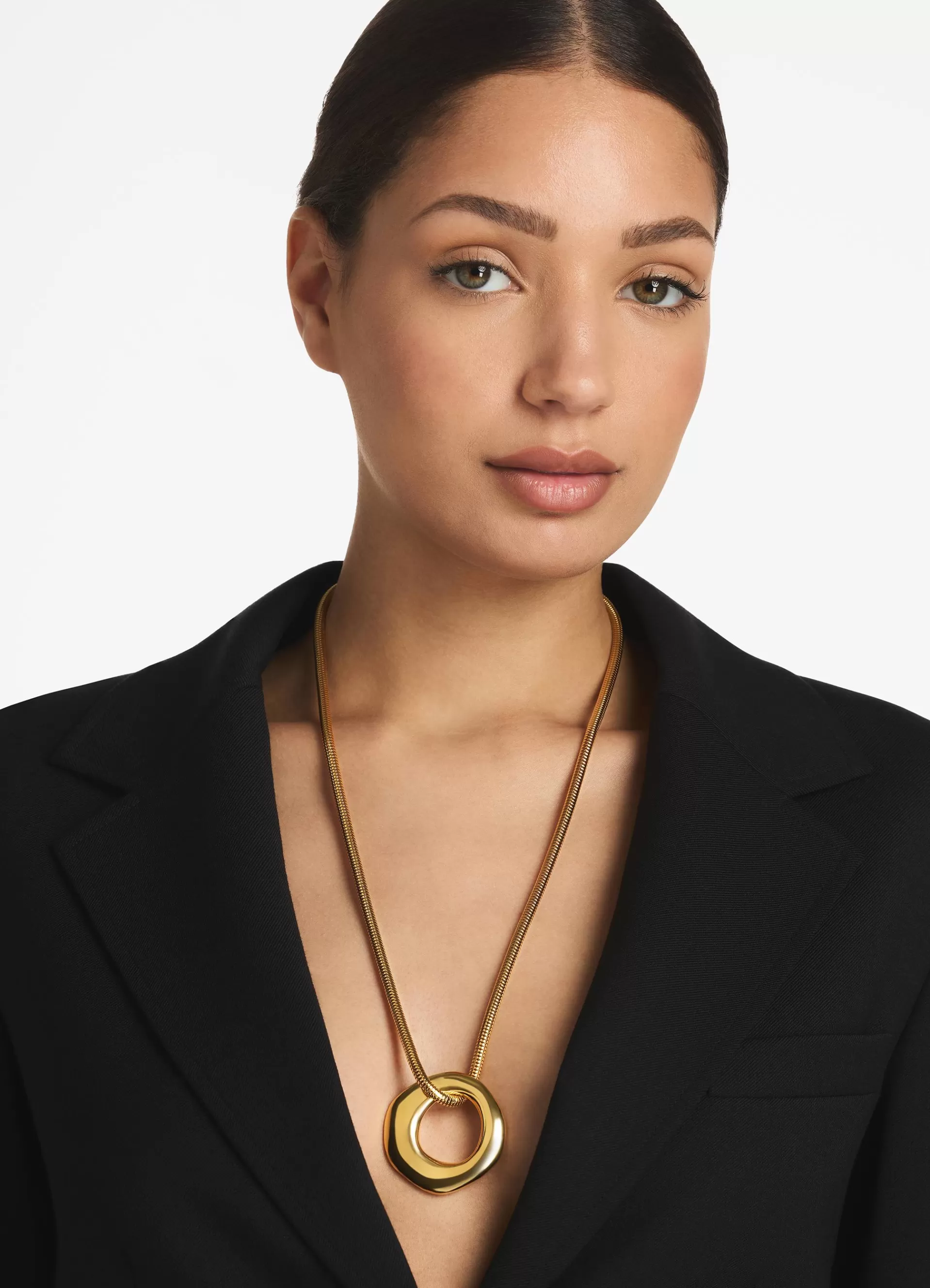 St. John Christina Caruso Circle Pendant Necklace | CHRISTINA CARUSO JEWELRY