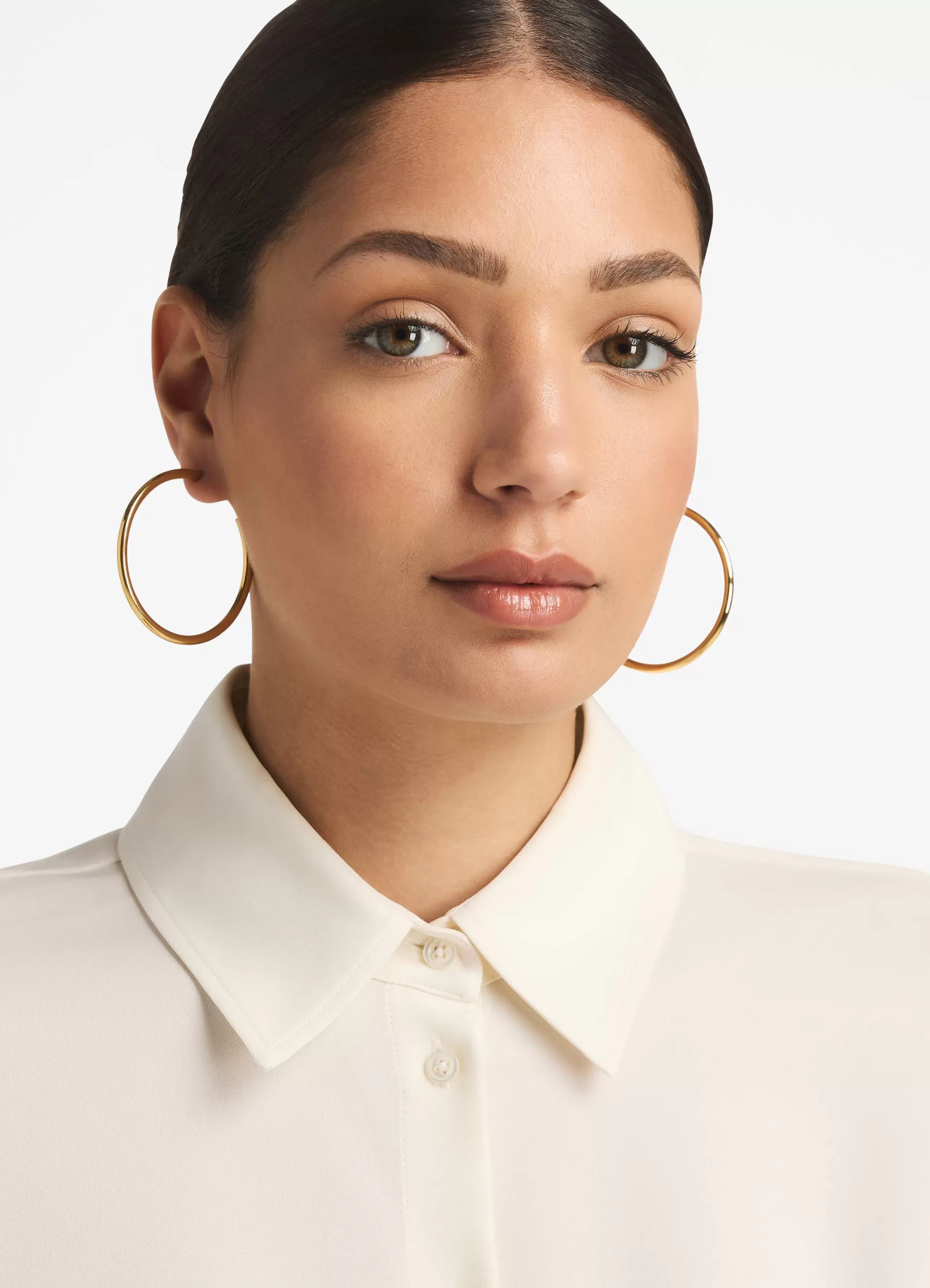 St. John Christina Caruso Wire Hoop Earring | CHRISTINA CARUSO JEWELRY